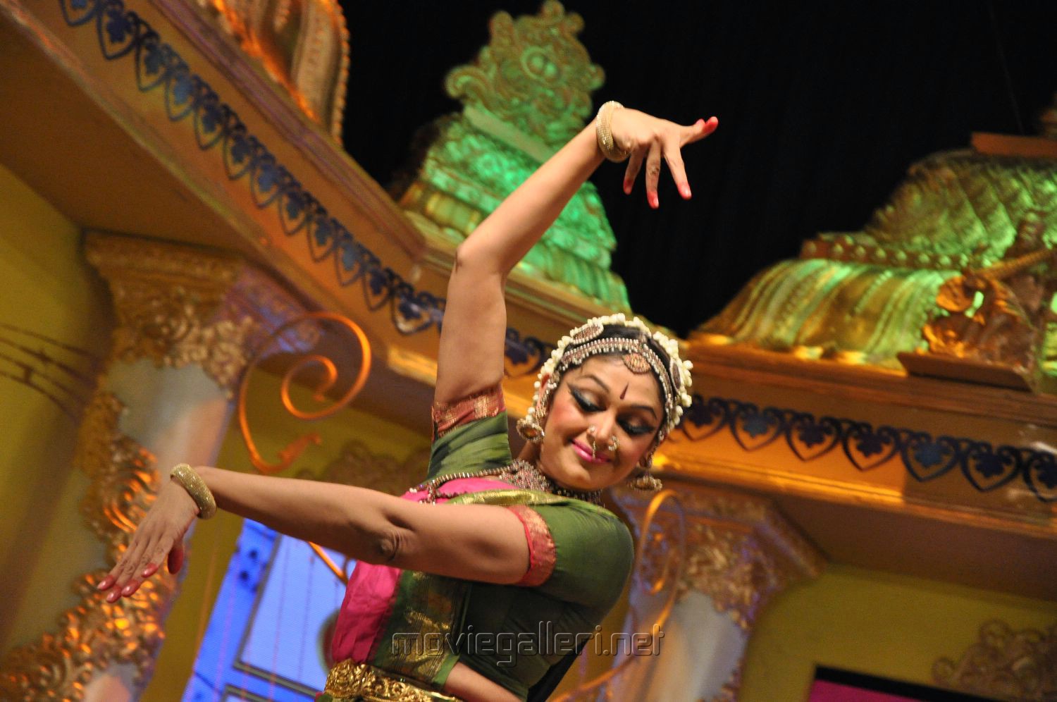 Shobana desktop Wallpapers