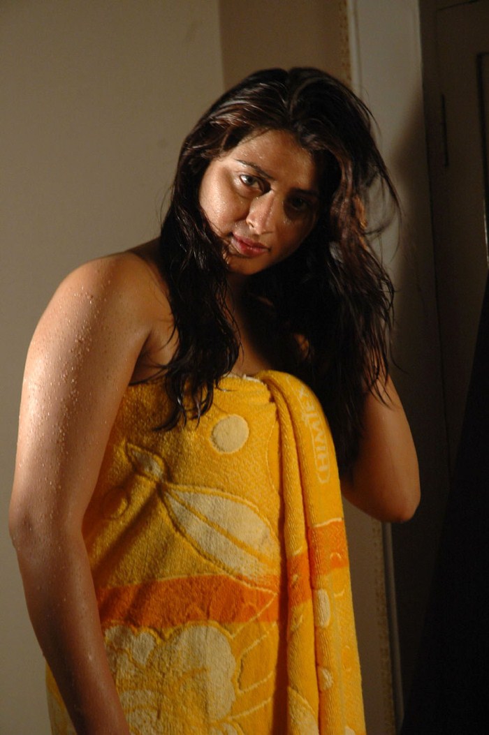 Picture 58657 Farah Khan Hot Photos Stills New Movie Posters