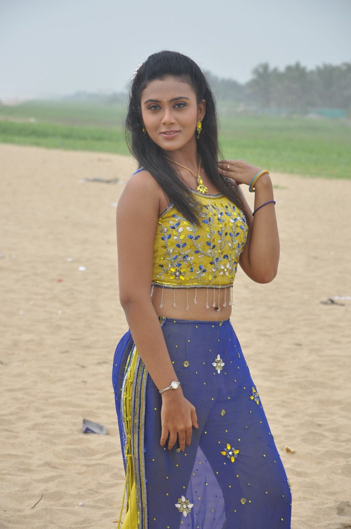 Darshana Banik Photos - Tamil Actress photos, images 