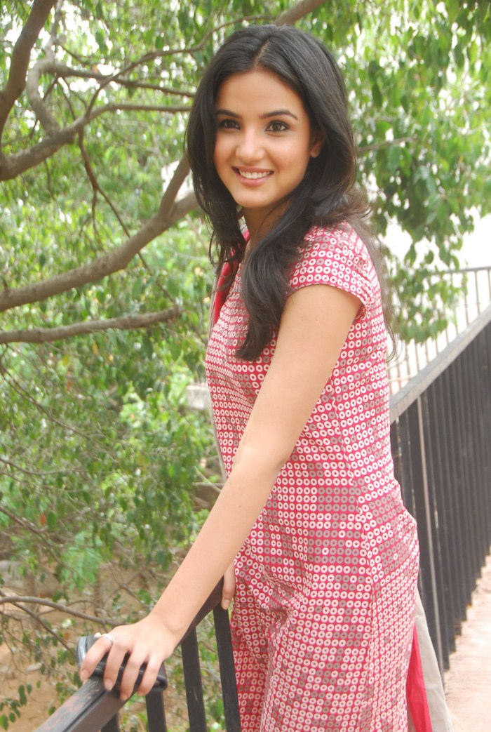 Jasmine Telugu Actress Wallpapers « All Actress Group - Bollywood And