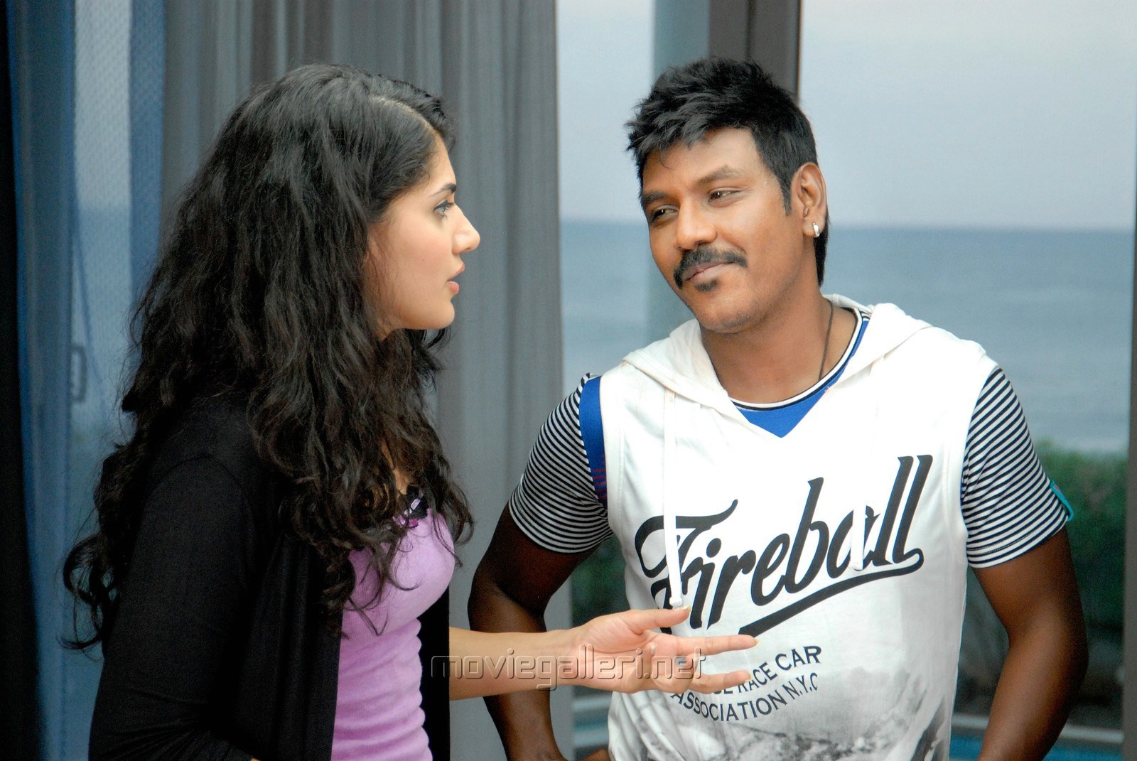 Taapsee, Lawrence in Kanchana 2 Movie Photos