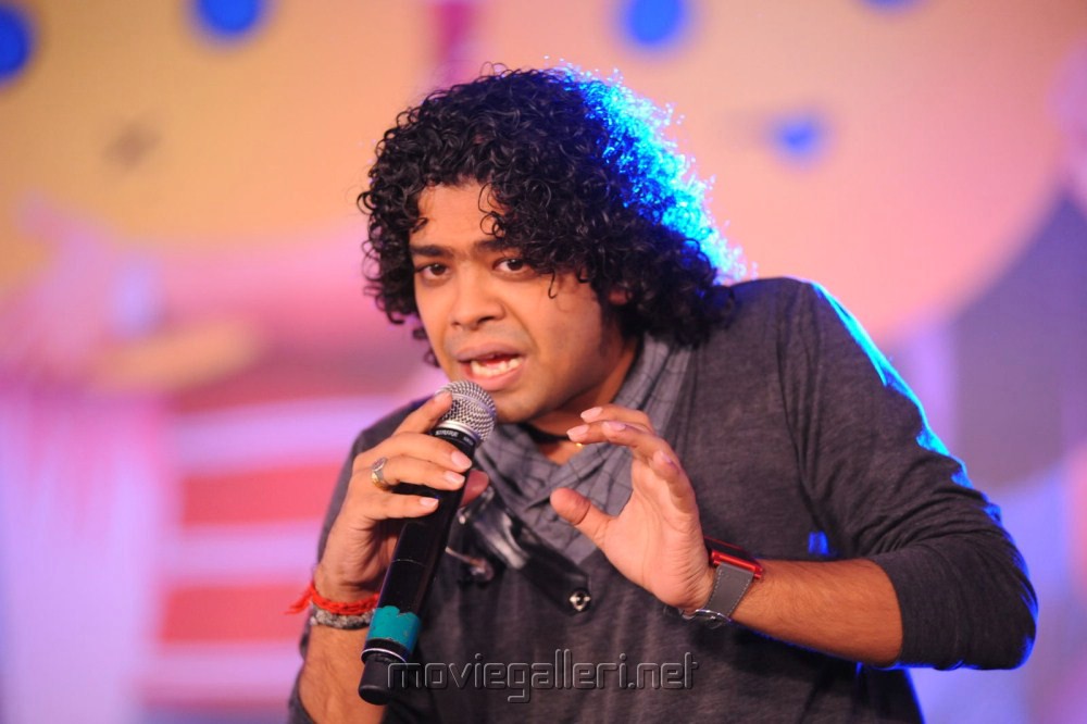 singer naresh iyer