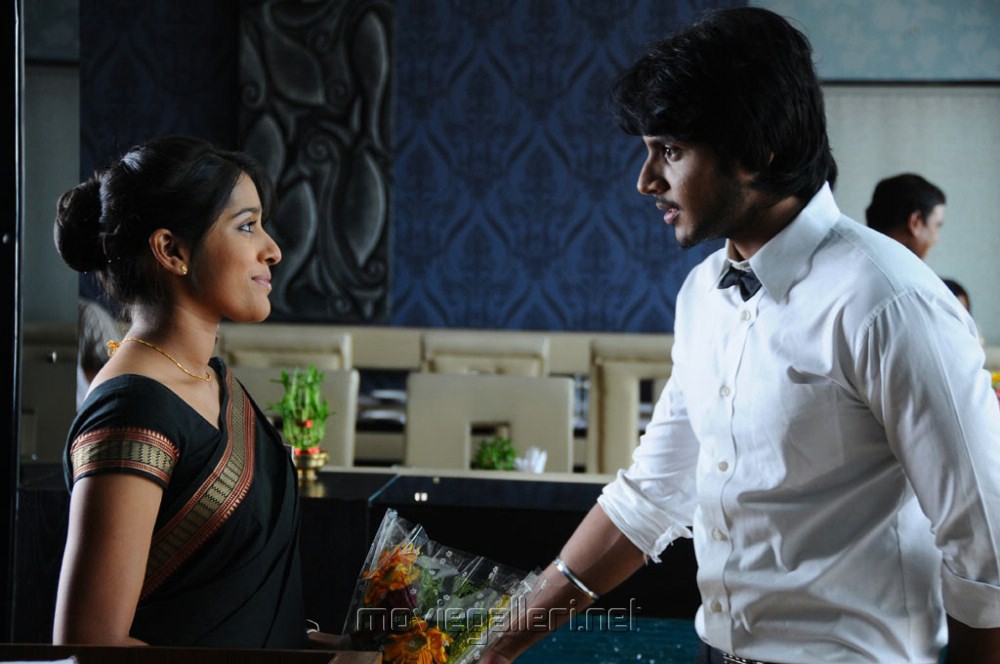 padhavi_movie_stills_sharwanand_ruby_par