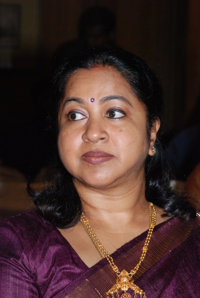old tamil actress radhika pundai