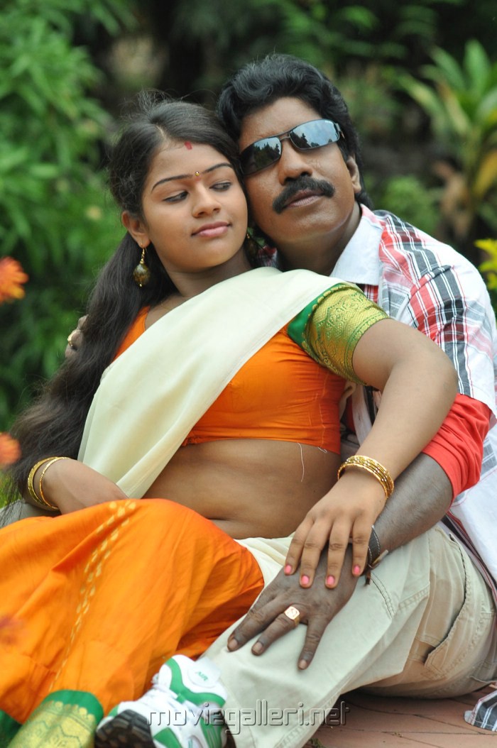 Star Ganesh and Actress Kamali in Selathu Ponnu Hot Stills