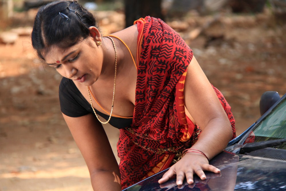Soundarya Tamil Movie Hot Stills
