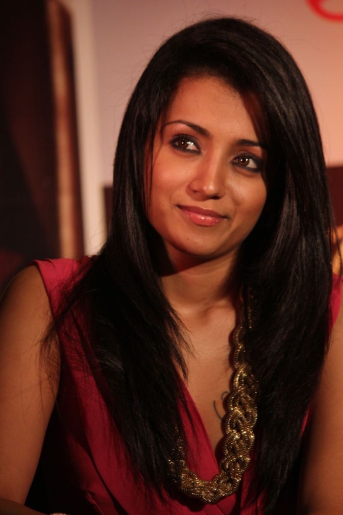 tamil_actress_trisha_latest_cute_stills_