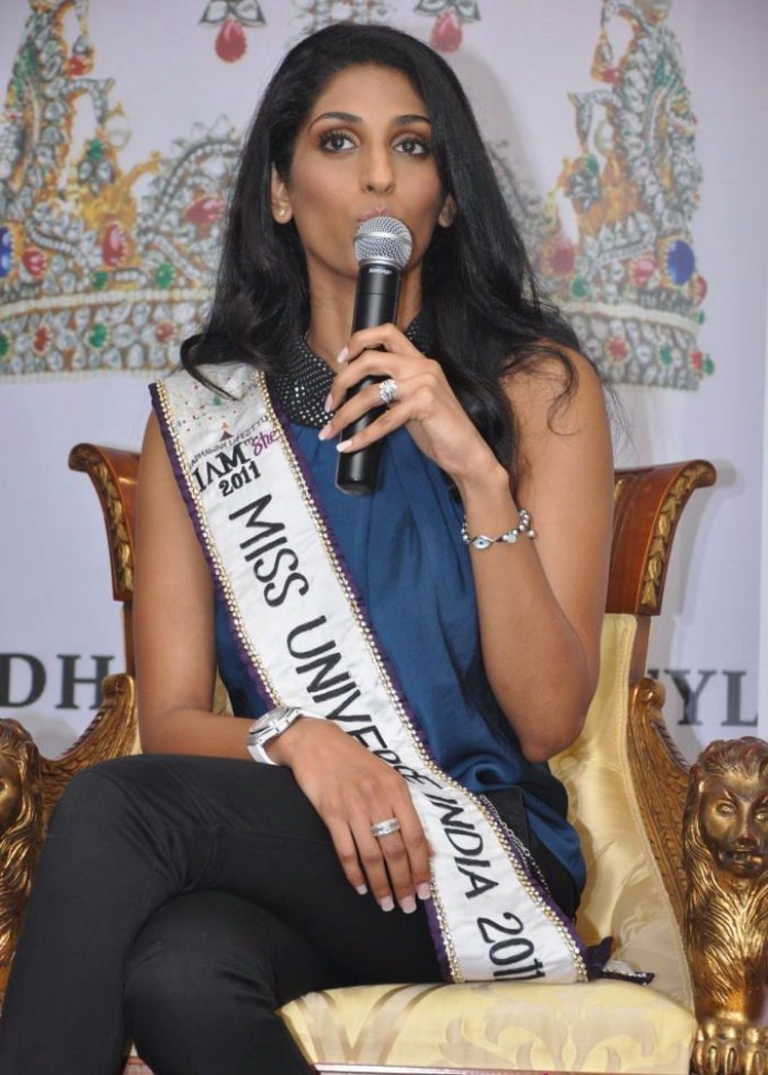 Miss Universe India 2011 winner Vasuki Sunkavalli Press Meet Photos Stills