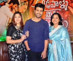 Kushboo, Sharwanand, Radhika @ Aadavallu Meeku Joharlu Press Meet Stills