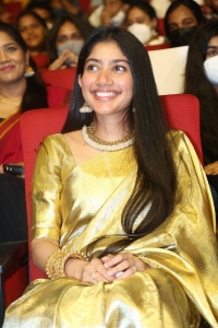 Actress Sai Pallavi @ Aadavallu Meeku Johaarlu Pre-Release Event Stills