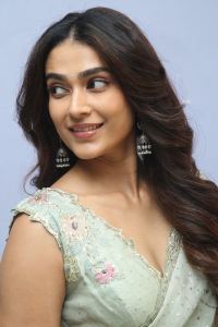 Aakanksha Singh New Photos @ Shashtipoorthi Glimpse Launch