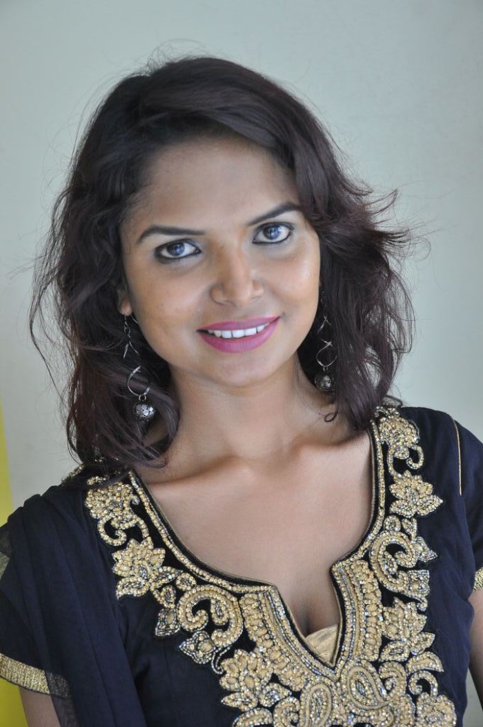 Actress Aasha Photos @ Freedom from Corruption Press Meet ...