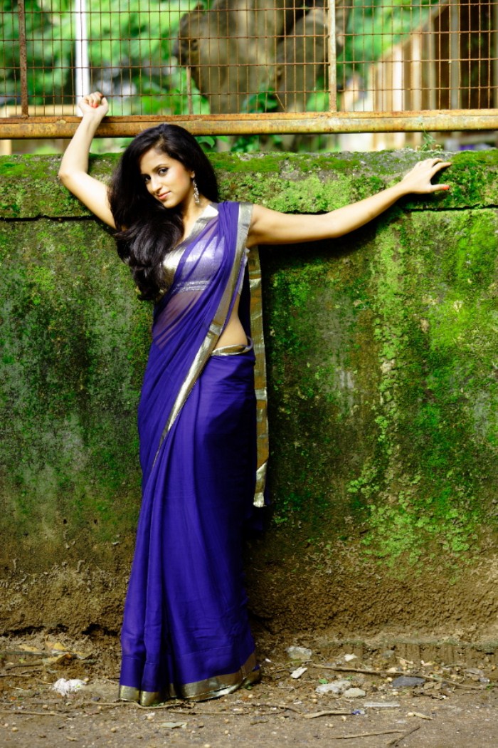 Actress Aasheeka Hot Saree Photo Shoot Stills Gallery New Movie Posters