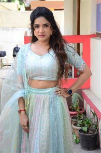 Actress Aayushi Patel Pictures @ Kaliyuga Pattanam Lo Interview