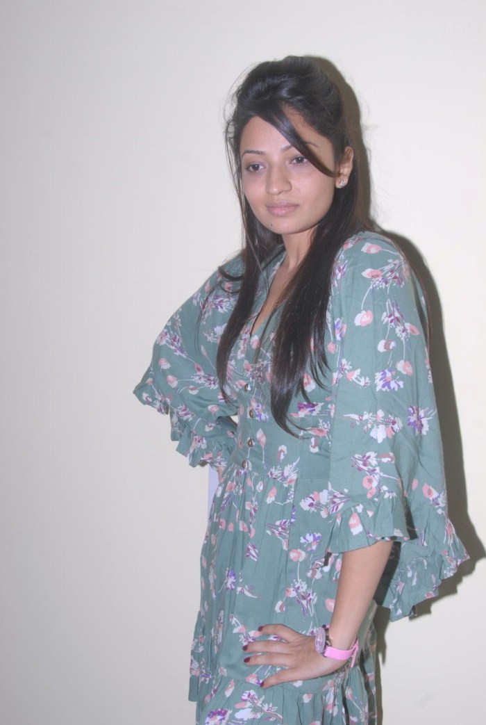 Anusha Jain Actress Photo Shoot Stills Duniya Press Meet New Movie