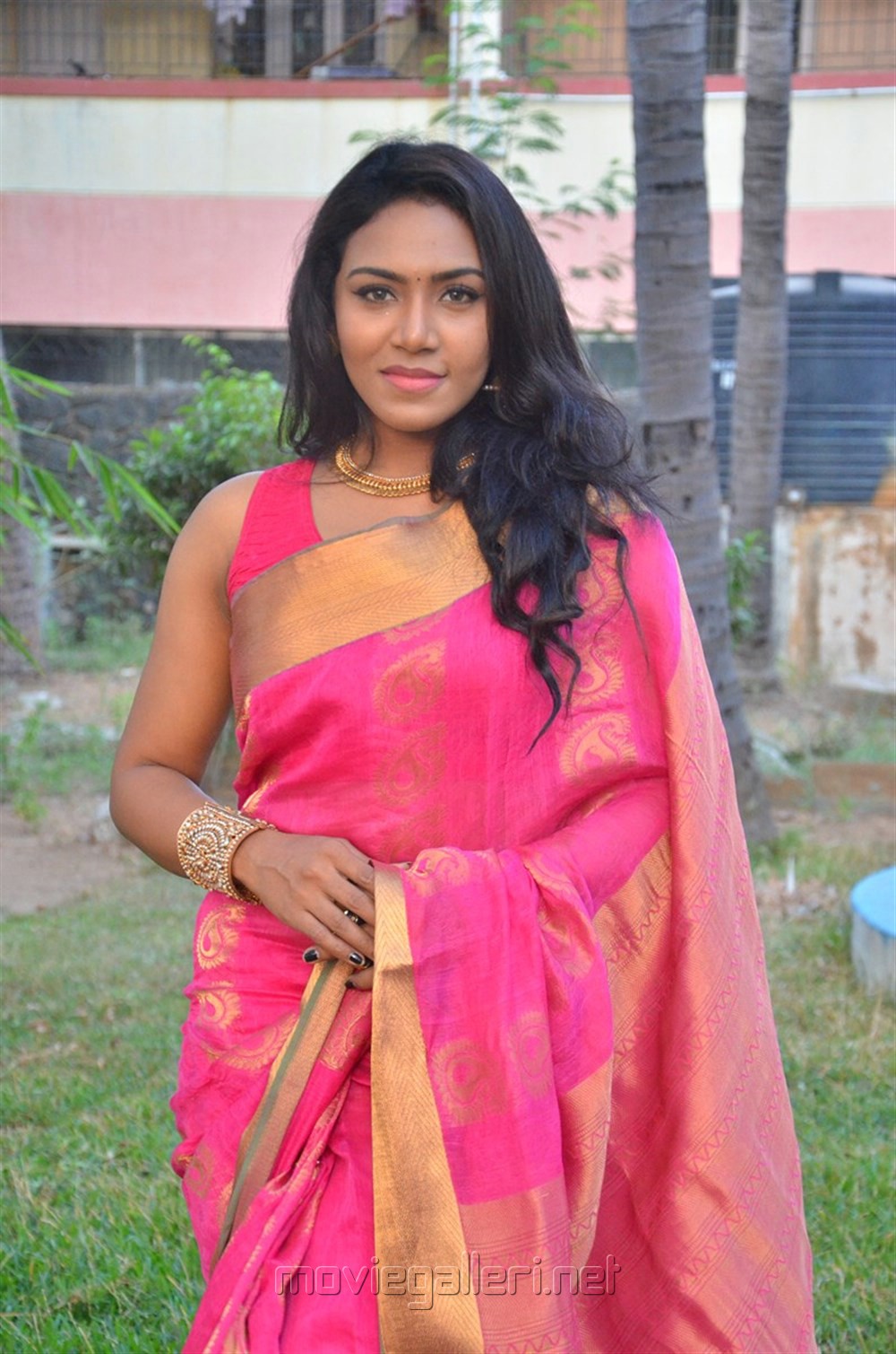 Actress Risha Saree Images @ Saravanan Irukka Bayamaen Press Meet | New ...
