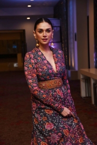 Actress Aditi Rao Hydari Pics @ Hey Sinamika Movie Pre-Release