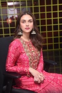 Aditi Rao Hydari Pictures @ Maha Samudram Movie Interview