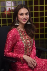 Aditi Rao Hydari Pictures @ Maha Samudram Movie Interview