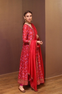 Aditi Rao Hydari Cute Pics @ ZEE5's Taj-Divided By Blood