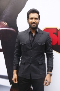 Actor Santhanam @ Agent Kannayiram Press Meet Stills