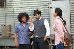 Pugazh, Santhanam, Riya Suman in Agent Kannayiram Movie HD Images
