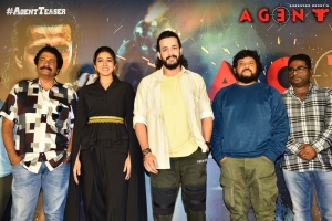 Anil Sunkara, Sakshi Vaidya, Akhil Akkineni, Surender Reddy, Kishore Garikipati @ Agent Movie Teaser Launch Stills