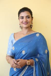 Sankranthiki Vasthunam Actress Aishwarya Rajesh Saree Pictures