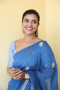 Aishwarya Rajesh Pictures @ Sankranthiki Vasthunam Interview