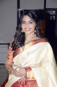 Actress Aishwarya Lekshmi Saree Stills @ Matti Kusthi Pre Release