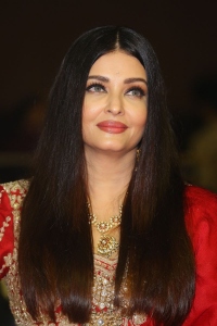 Actress Aishwarya Rai Photos @ Ponniyin Selvan Movie Pre-Release