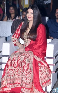 Actress Aishwarya Rai Photos @ PS1 Pre-Release Event