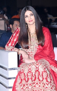 Actress Aishwarya Rai Photos @ PS1 Movie Pre-Release Event