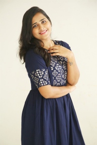 Actress Akhila Akarshana Pictures @ Naa Venta Paduthunna Chinnadevadamma Team Meet