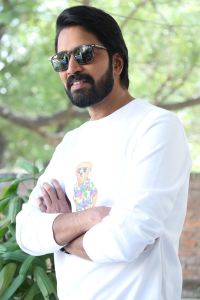 Hero Allari Naresh Pictures @ Bachhala Malli Interview