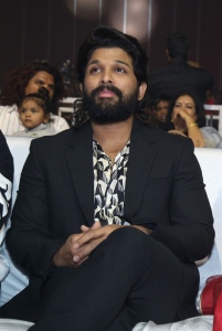 Actor Allu Arjun Pictures @ 18 Pages Movie Pre Release