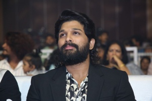 Actor Allu Arjun Pictures @ 18 Pages Movie Pre Release