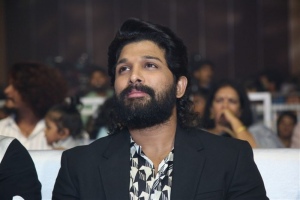 Allu Arjun Latest Pictures @ 18 Pages Pre Release