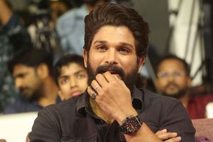 Arya Movie Actor Allu Arjun Latest Pics