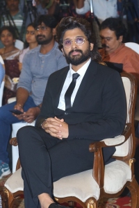 Actor Allu Arjun Images @ Honer Homes Press Meet