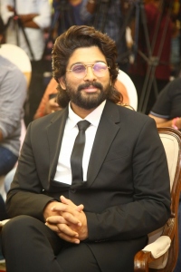 Actor Allu Arjun Images @ Honer Homes Press Meet