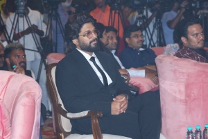 Actor Allu Arjun Images @ Honer Homes Richmont Press Meet