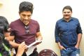 Actor Allu Arjun meets Cancer Kids Photos