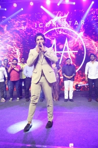 Allu Arjun Latest Stills @ Urvasivo Rakshasivo Blockbuster Celebrations
