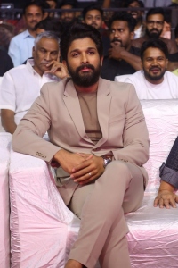 Allu Arjun Latest Stills @ Urvasivo Rakshasivo Blockbuster Celebrations