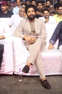 Actor Allu Arjun Stills @ Urvasivo Rakshasivo Blockbuster Celebrations