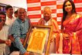 Amala Paul launches Kalanikethan Showroom @ Coimbatore Stills