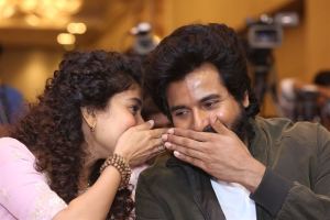 Sai Pallavi, Sivakarthikeyan @ Amaran Movie Pre Release Event Stills