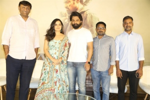 Naveen Yerneni, Nandamuri Kalyan Ram, Ashika Ranganath, Y Ravi Shankar, Rajendra Reddy @ Amigos Movie Press Meet Stills