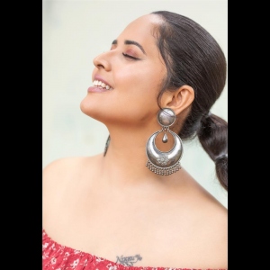 Actress Anasuya Bharadwaj Photoshoot Pictures